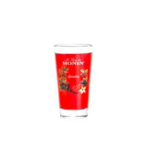 Sirop à l'eau Monin dans un verre